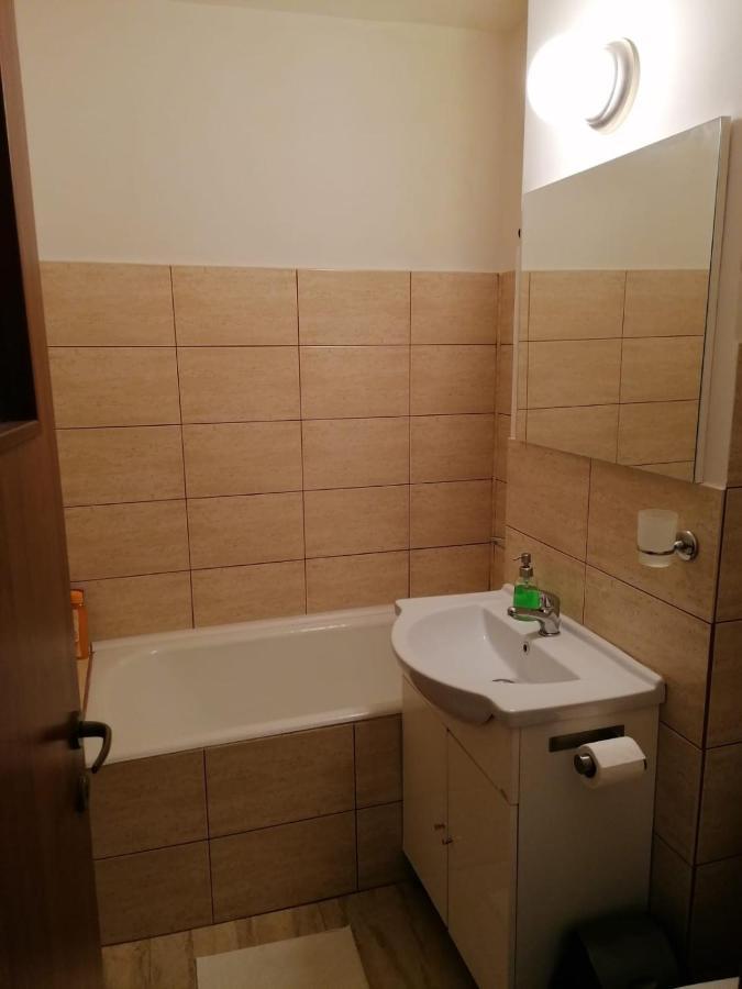 Nexus Studio Deluxe Miercurea Ciuc Buitenkant foto